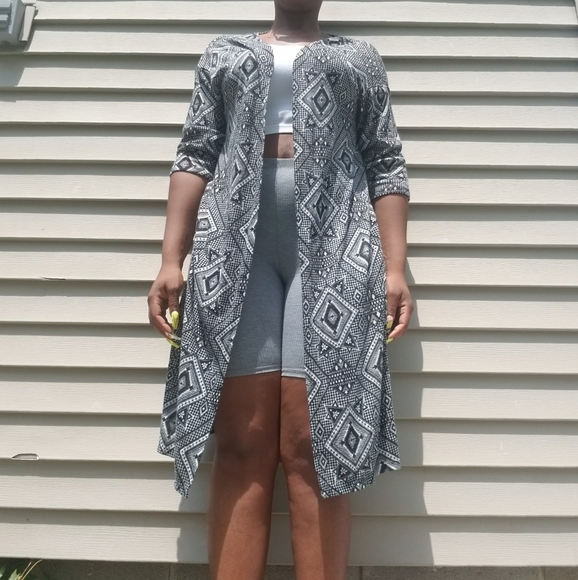 H&M Cover Up - Picture 4 of 9